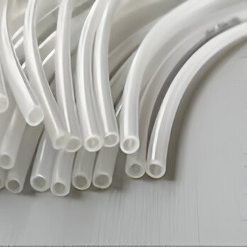 Diferença entre tubo de poliamida e tubo de poliuretano: qual escolher?